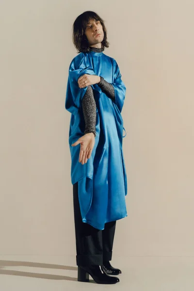 Look 10